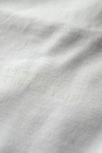 Carica l'immagine nel visualizzatore di Gallery, T-shirt "CAPTAIN" Neon Night Limited Edition