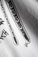 Carica l'immagine nel visualizzatore di Gallery, MALNATT x KOMBATAN LAMBRATE - Tshirt White Limited Edition
