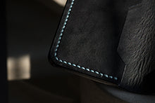 Carica l'immagine nel visualizzatore di Gallery, Porta Carte di Credito in Pelle Cod. #003 - #004
